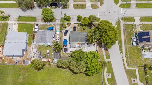 $399,999 | 901 Northwest 34th Terrace, Lauderhill, FL 33311