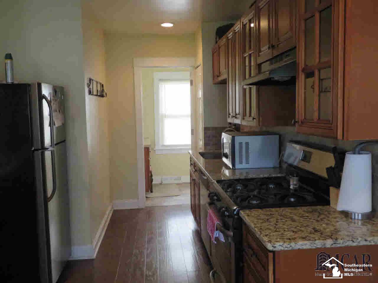 2360 Stewart Road Monroe, MI 48162 - Photo 3 of 28