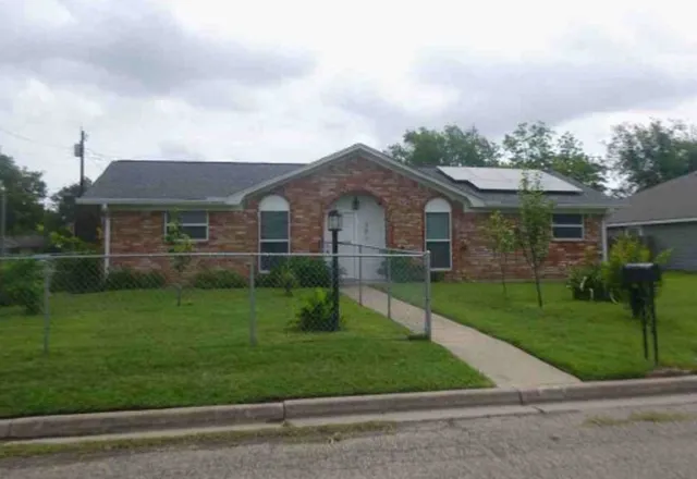 $155,720 | 301 South Patricia Street, Waco, TX 76705