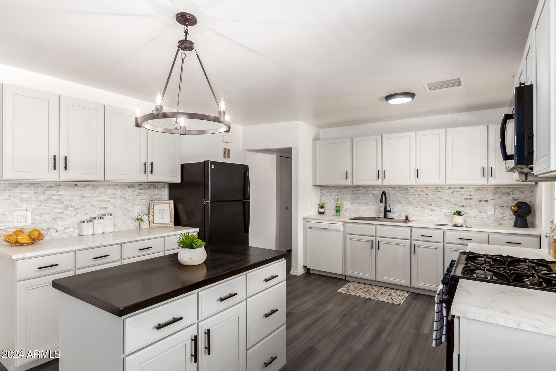 3131 West Bloomfield Road Phoenix, AZ 85029 - Photo 1 of 24 0009-09 - Bloomfield