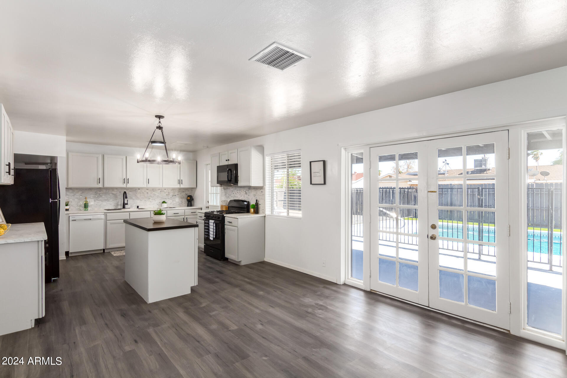 3131 West Bloomfield Road Phoenix, AZ 85029 - Photo 11 of 24 0012-12 - Bloomfield