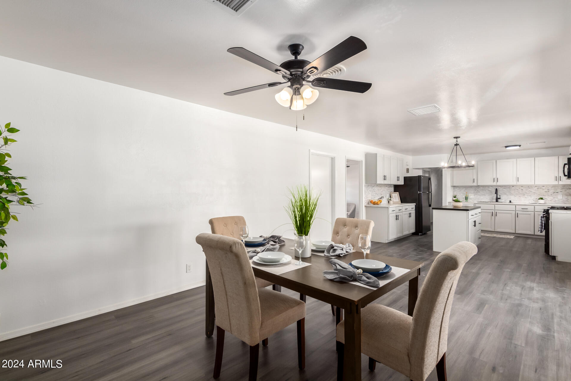 3131 West Bloomfield Road Phoenix, AZ 85029 - Photo 13 of 24 0014-14 - Bloomfield