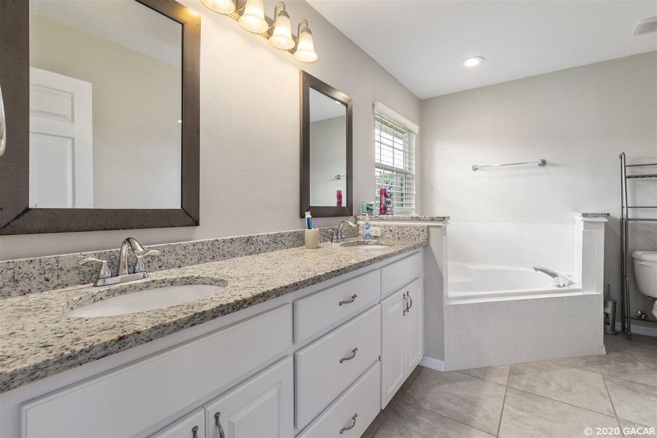 25531 Northwest 9th Road Newberry, FL 32669 - Photo 12 of 30