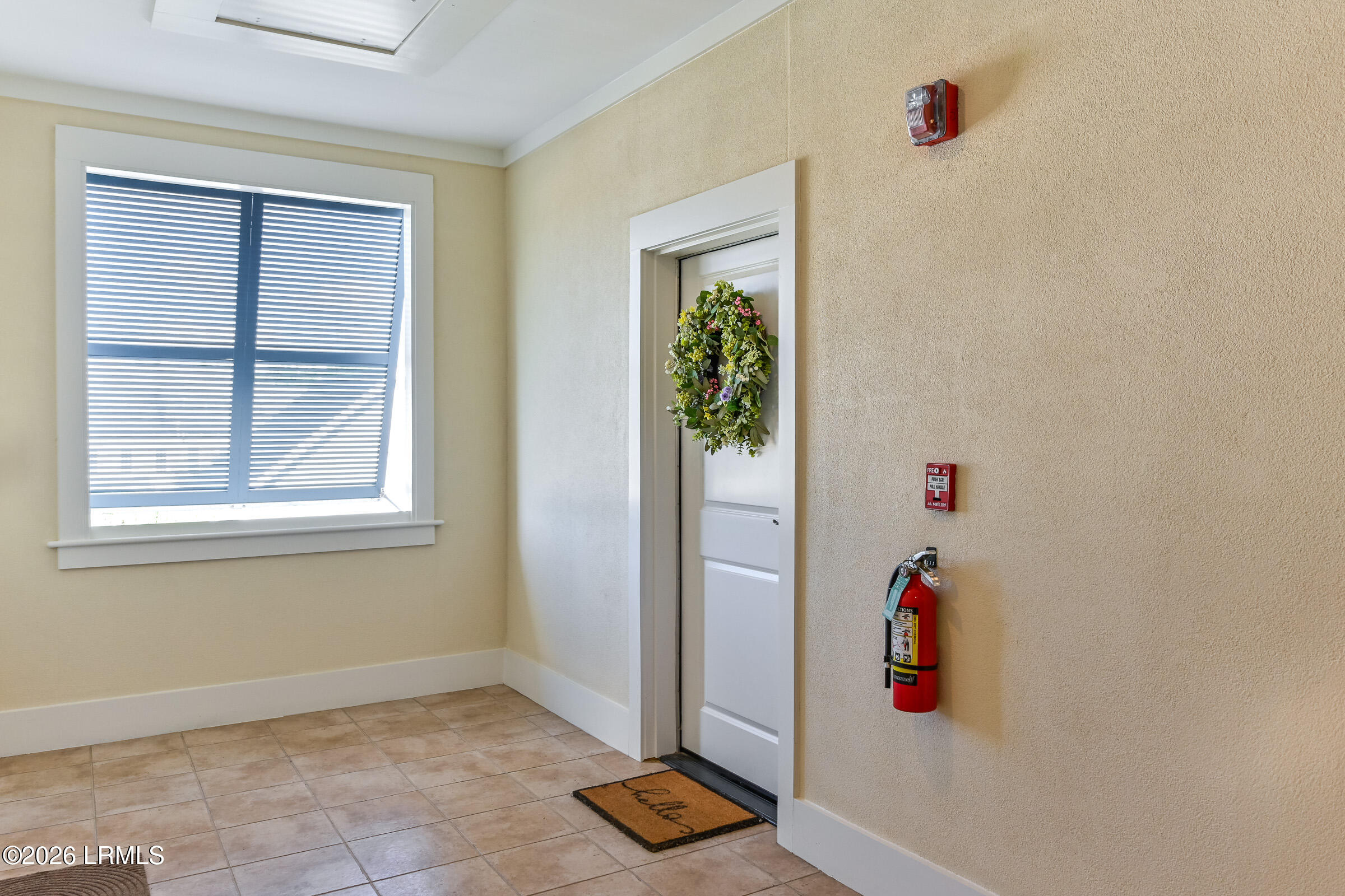 2 Abbey Row, Unit 3A Beaufort, SC 29906 - Photo 4 of 60 2 Abbey Row Unit 3A-49