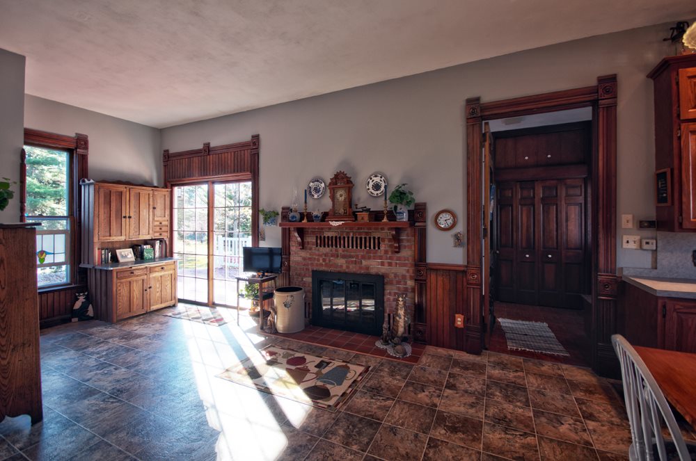 2055 Dierdorff Road Goshen, IN 46526 - Photo 4 of 29 Gallery Image 4