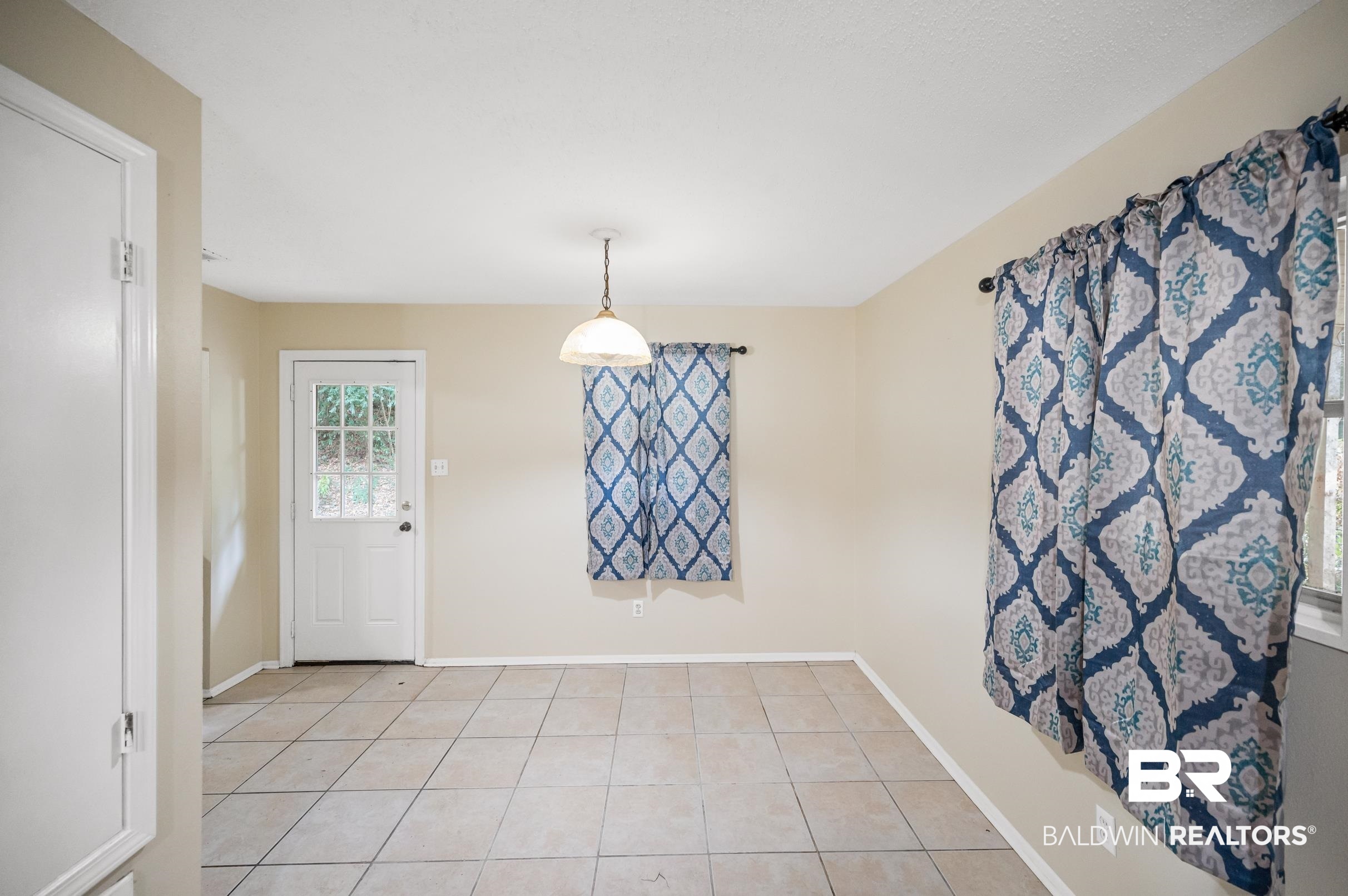 4113 Seabreeze Road Mobile, AL 36609 - Photo 6 of 18