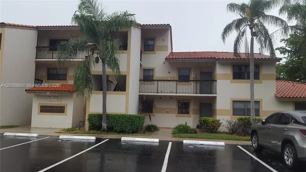 $1,850 | 9823 Nob Hill Court, Unit 9823, Sunrise, FL 33351