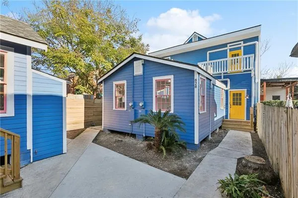 $1,350 | 828 North Gayoso Street, Unit A, New Orleans, LA 70119