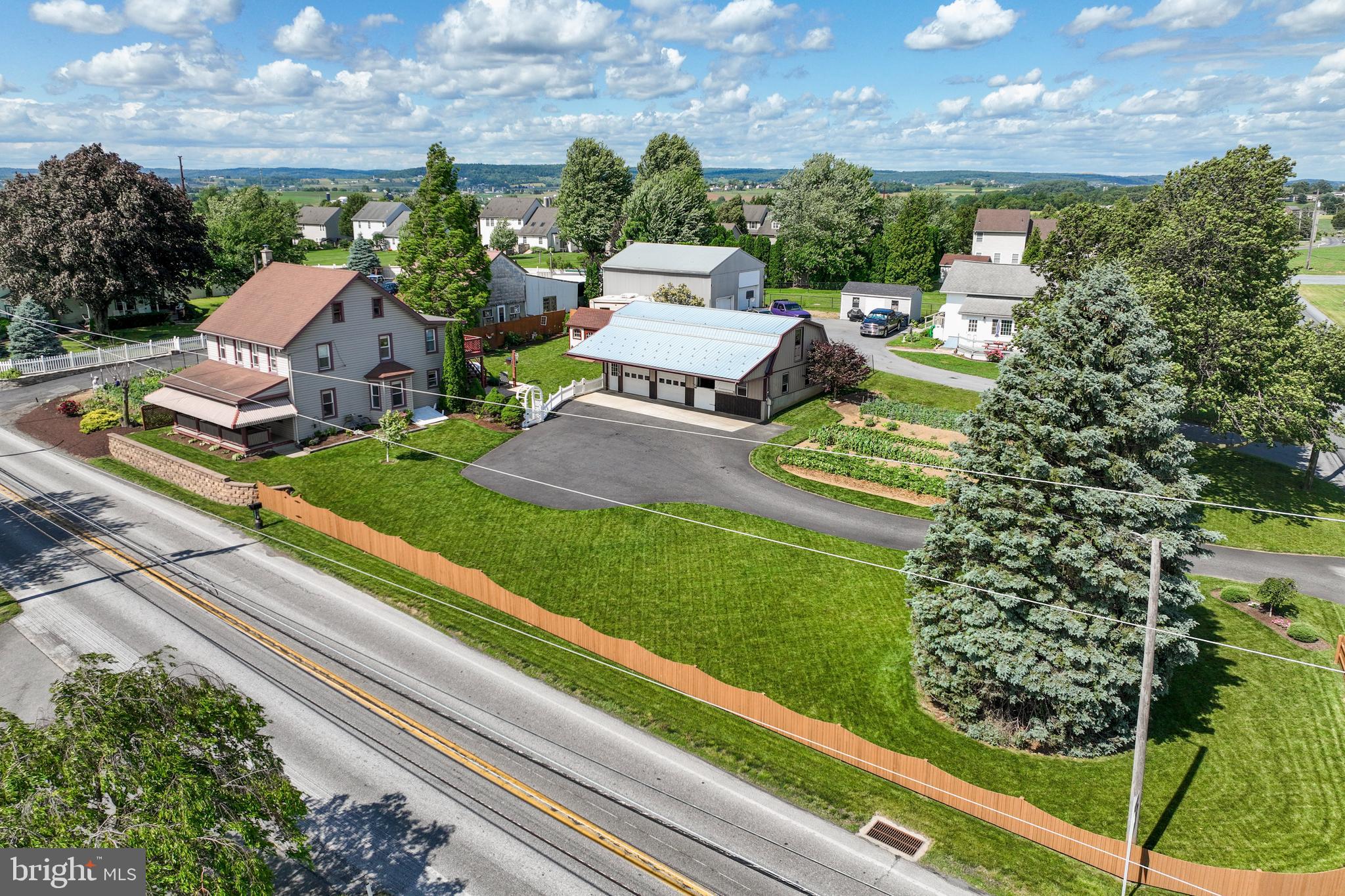 1273 Springville Road East Earl, PA 17519 - Photo 5 of 52 Gallery Image 5
