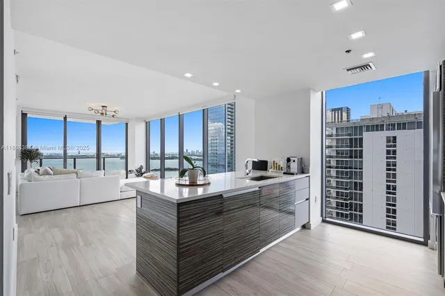 $8,500 | 460 Northeast 28th Street, Unit 3508, Miami, FL 33137