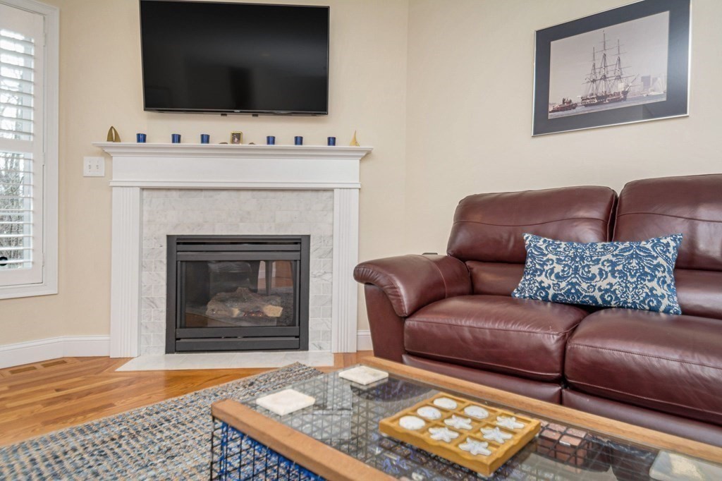 2a Ferry Road, Unit B Salisbury, MA 01952 - Photo 5 of 22 a living room with furniture and a flat screen tv
