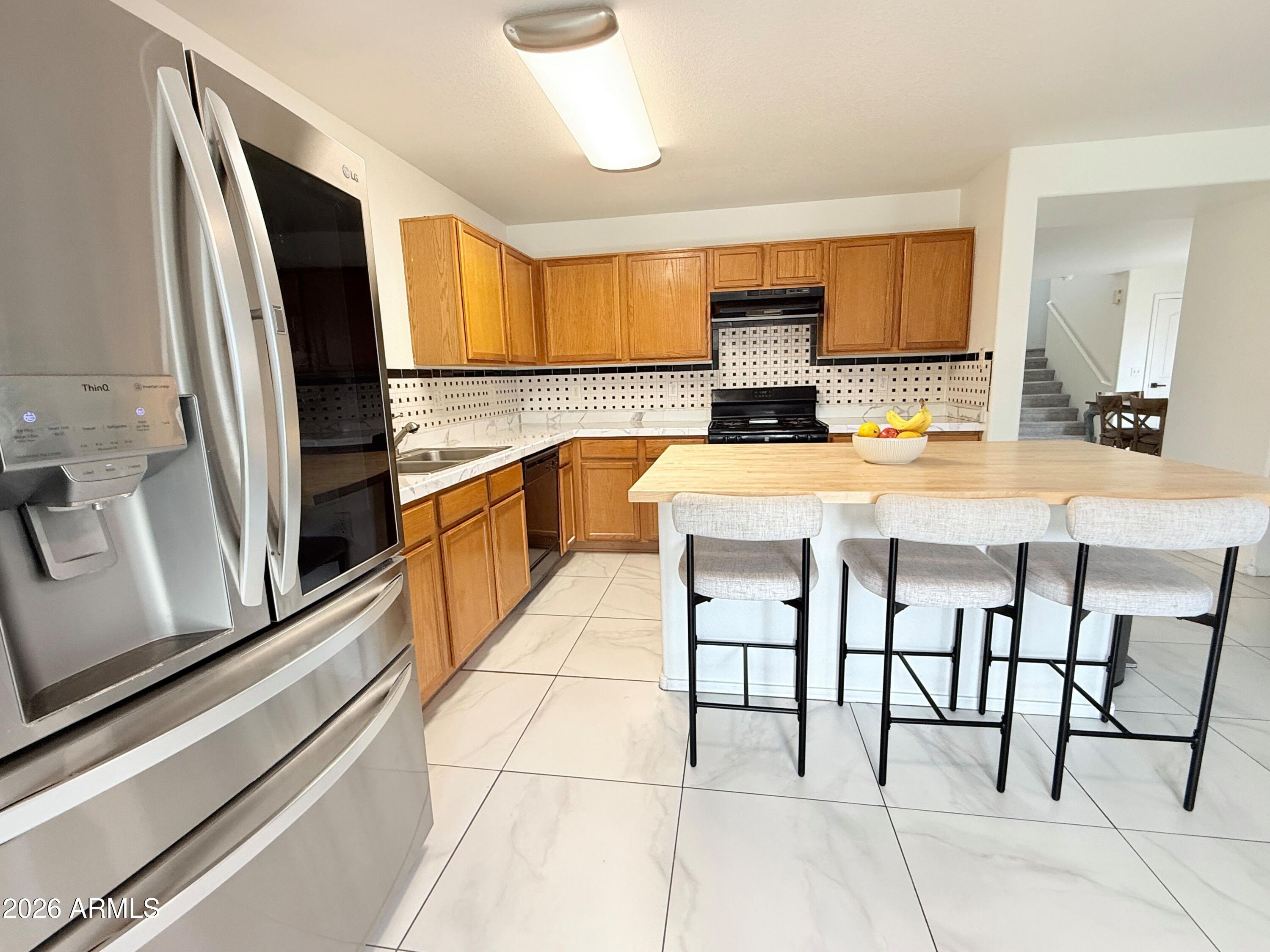 3033 East Santa Rosa Drive Gilbert, AZ 85234 - Photo 9 of 33 IMG_5325