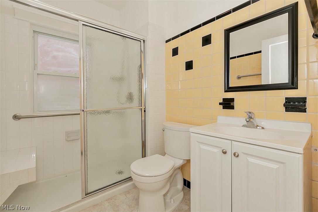 3242 Clarendon Road Cleveland, OH 44118 - Photo 14 of 34 Gallery Image 14