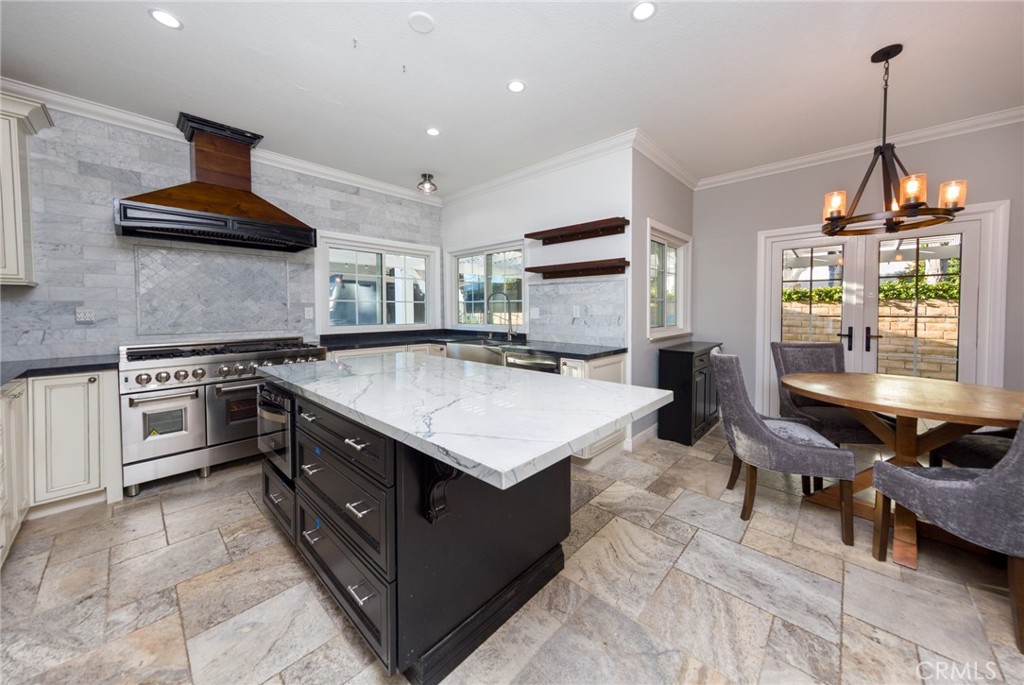 22324 Circle J Ranch Road Saugus, CA 91350 - Photo 13 of 39