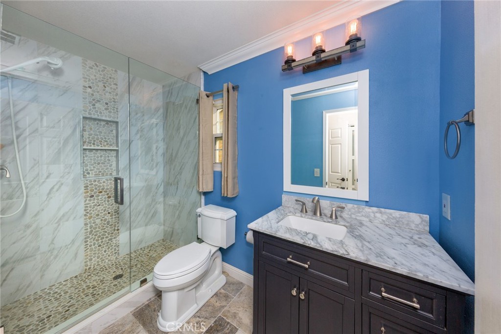 22324 Circle J Ranch Road Saugus, CA 91350 - Photo 19 of 39