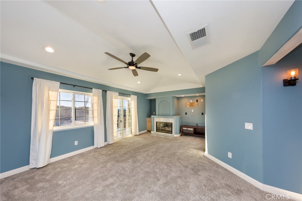 22324 Circle J Ranch Road Saugus, CA 91350 - Photo 27 of 39