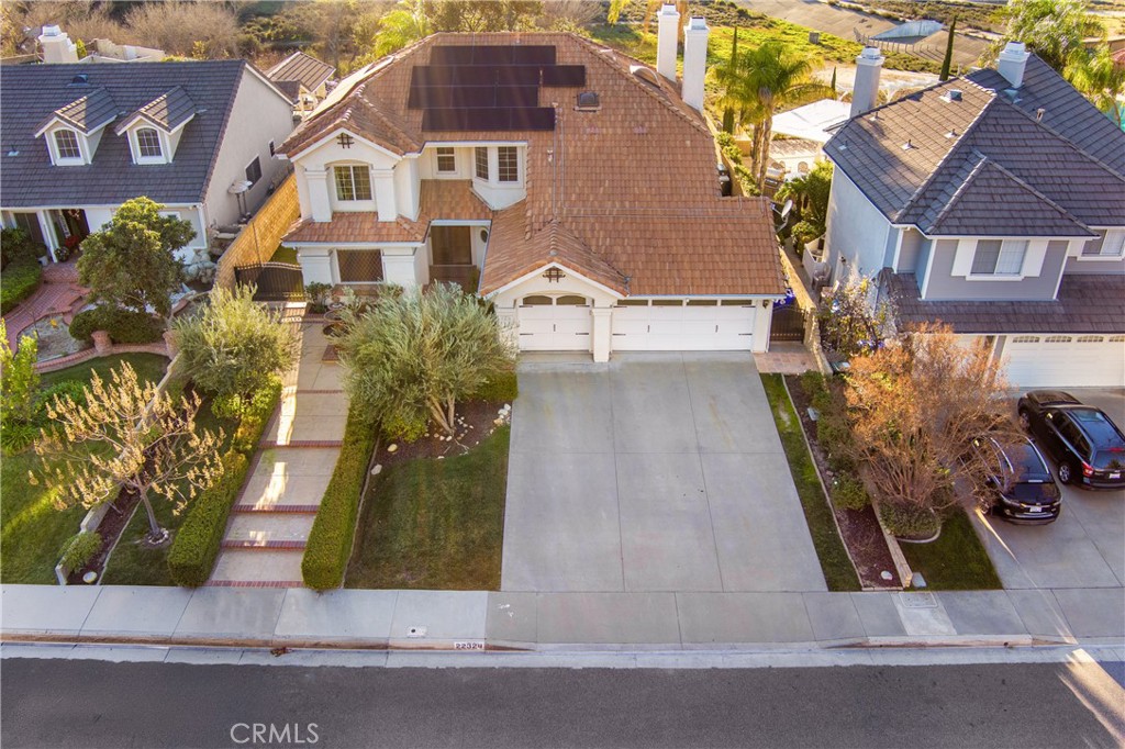 22324 Circle J Ranch Road Saugus, CA 91350 - Photo 3 of 39