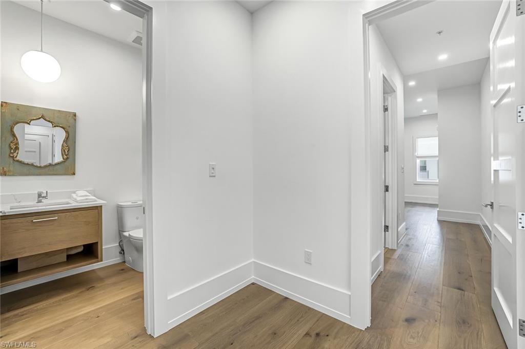 201 8th Street South, Unit 308 Naples, FL 34102 - Photo 18 of 28