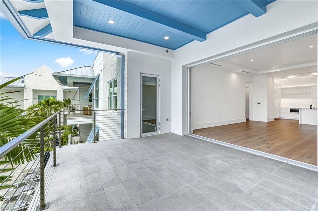 201 8th Street South, Unit 308 Naples, FL 34102 - Photo 23 of 28