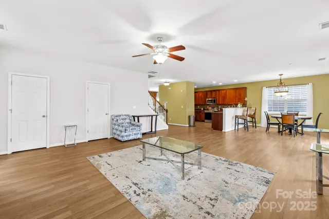 $437,000 | 4124 Houldsworth Drive, Charlotte, NC 28213