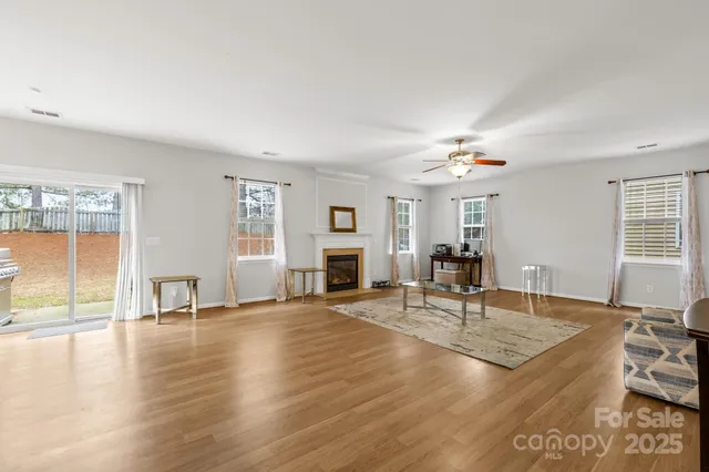 $437,000 | 4124 Houldsworth Drive, Charlotte, NC 28213