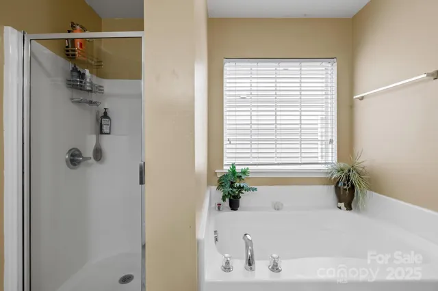 $437,000 | 4124 Houldsworth Drive, Charlotte, NC 28213