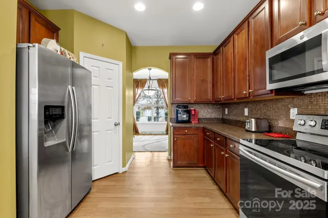 $437,000 | 4124 Houldsworth Drive, Charlotte, NC 28213