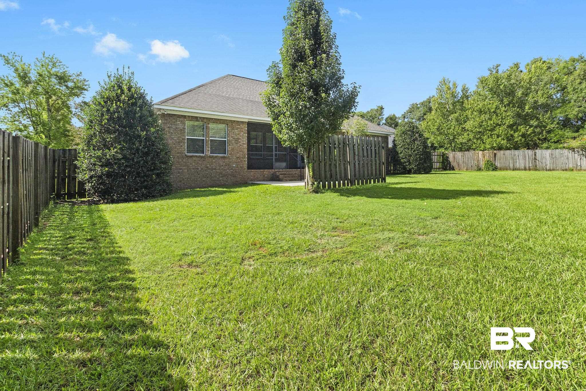 134 Hawthorne Circle Fairhope, AL 36532 - Photo 40 of 45 Large Back Yard