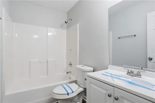 $195,000 | 11066 Shannon Circle, Hampton, GA 30228