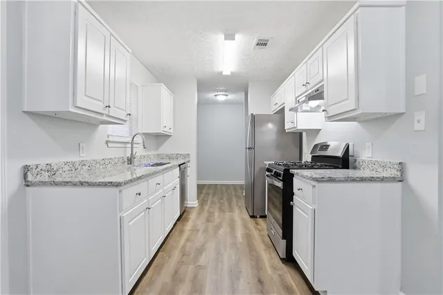 $195,000 | 11066 Shannon Circle, Hampton, GA 30228