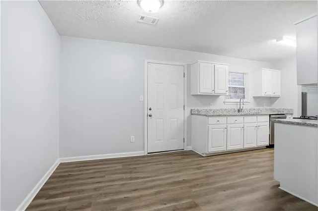 $195,000 | 11066 Shannon Circle, Hampton, GA 30228