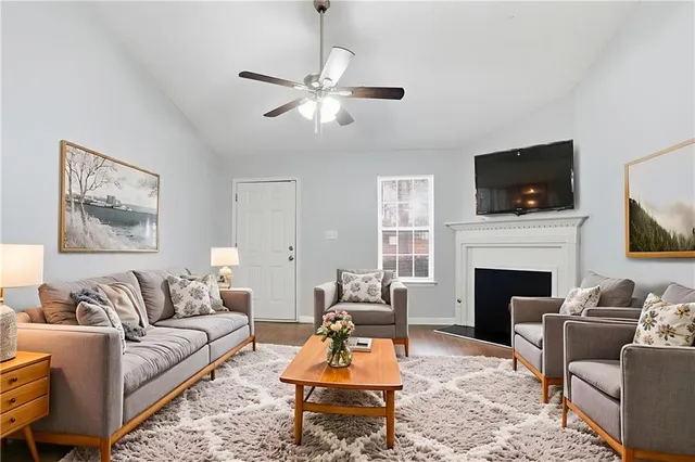 $195,000 | 11066 Shannon Circle, Hampton, GA 30228