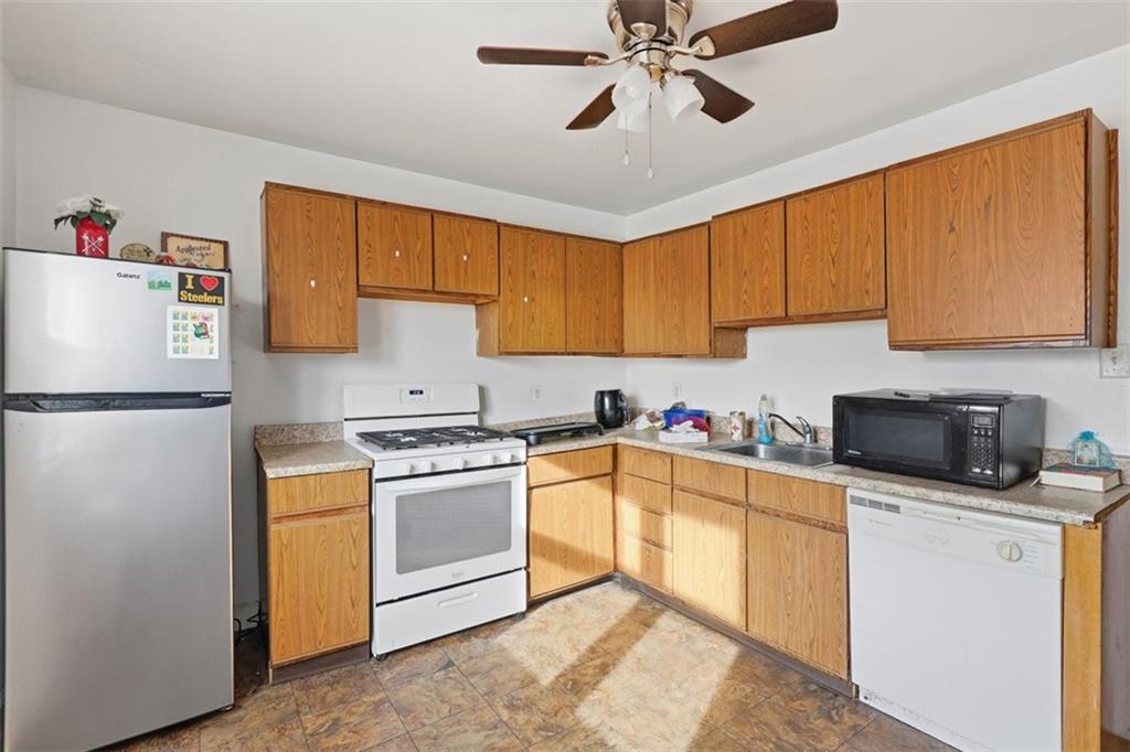 133 Whitaker Street Homestead, PA 15120 - Photo 21 of 47