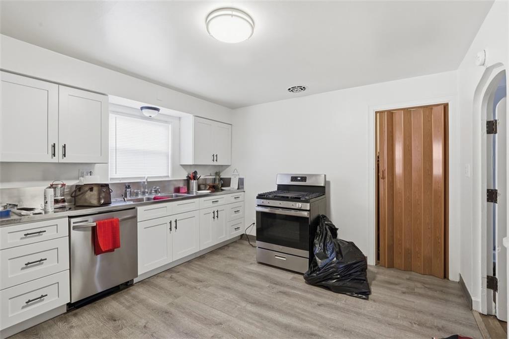 133 Whitaker Street Homestead, PA 15120 - Photo 10 of 47