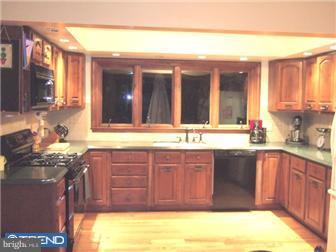 520 Plush Mill Road Wallingford, PA 19086 - Photo 4 of 12 Gallery Image 4