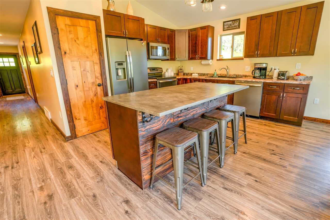23605 North Dunn Road Chattaroy, WA 99003 - Photo 5 of 20 Gallery Image 5