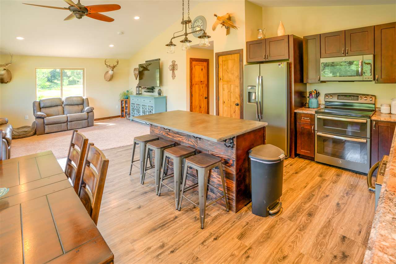 23605 North Dunn Road Chattaroy, WA 99003 - Photo 8 of 20 Gallery Image 8