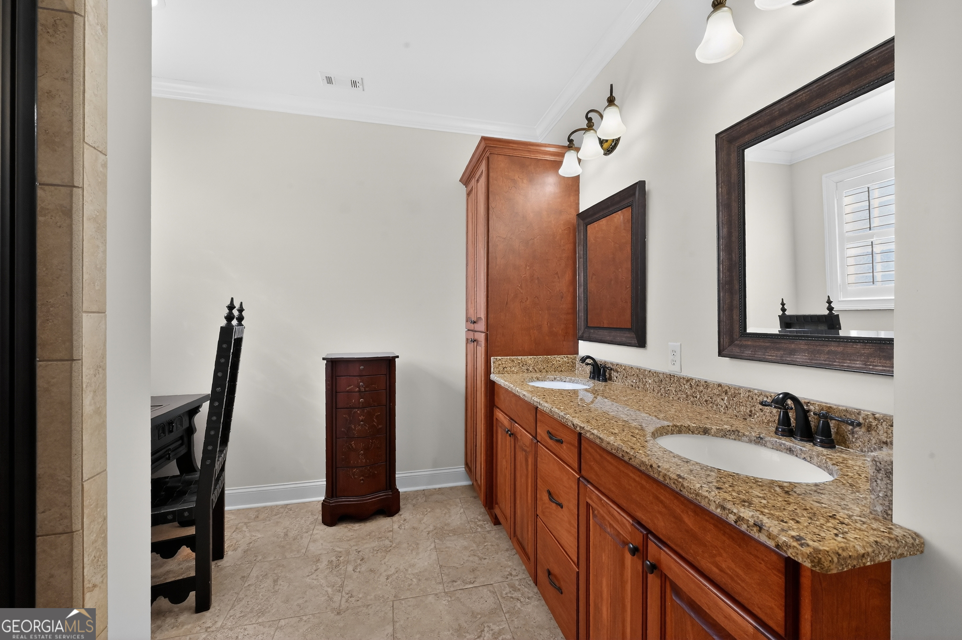 1617 Red Oak Lane Albany, GA 31701 - Photo 19 of 36 a bathroom with a granite countertop sink and a mirror