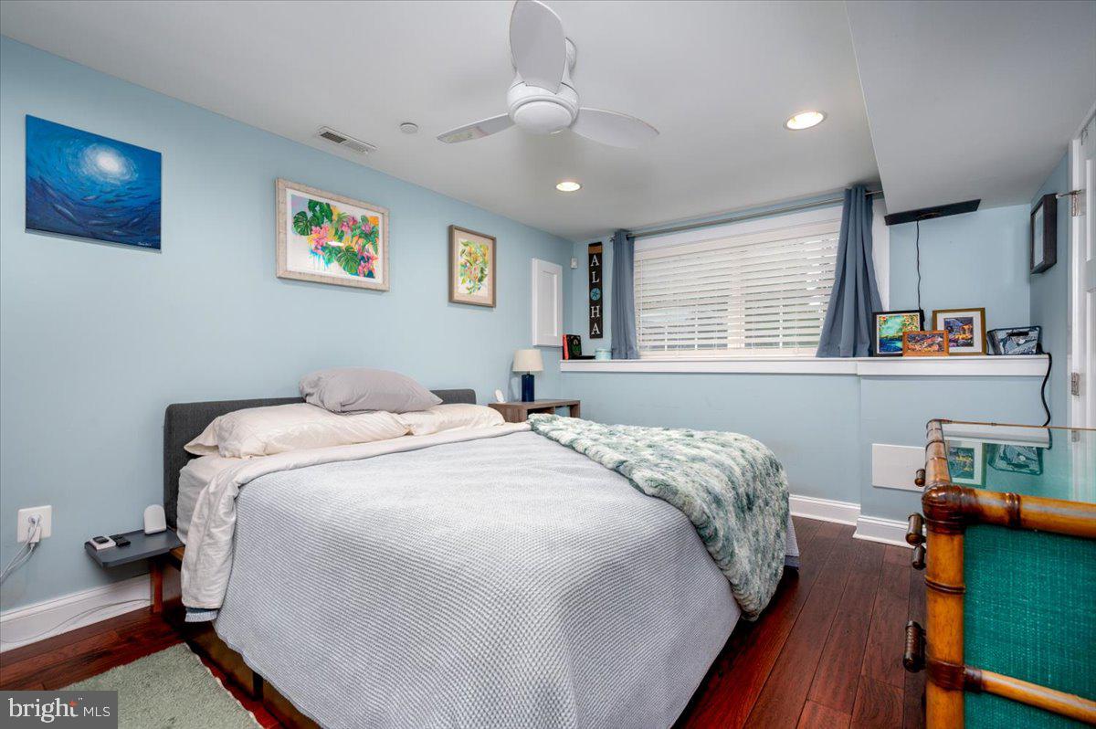 57 Spa Road Annapolis, MD 21401 - Photo 20 of 39 a bedroom with bed and window
