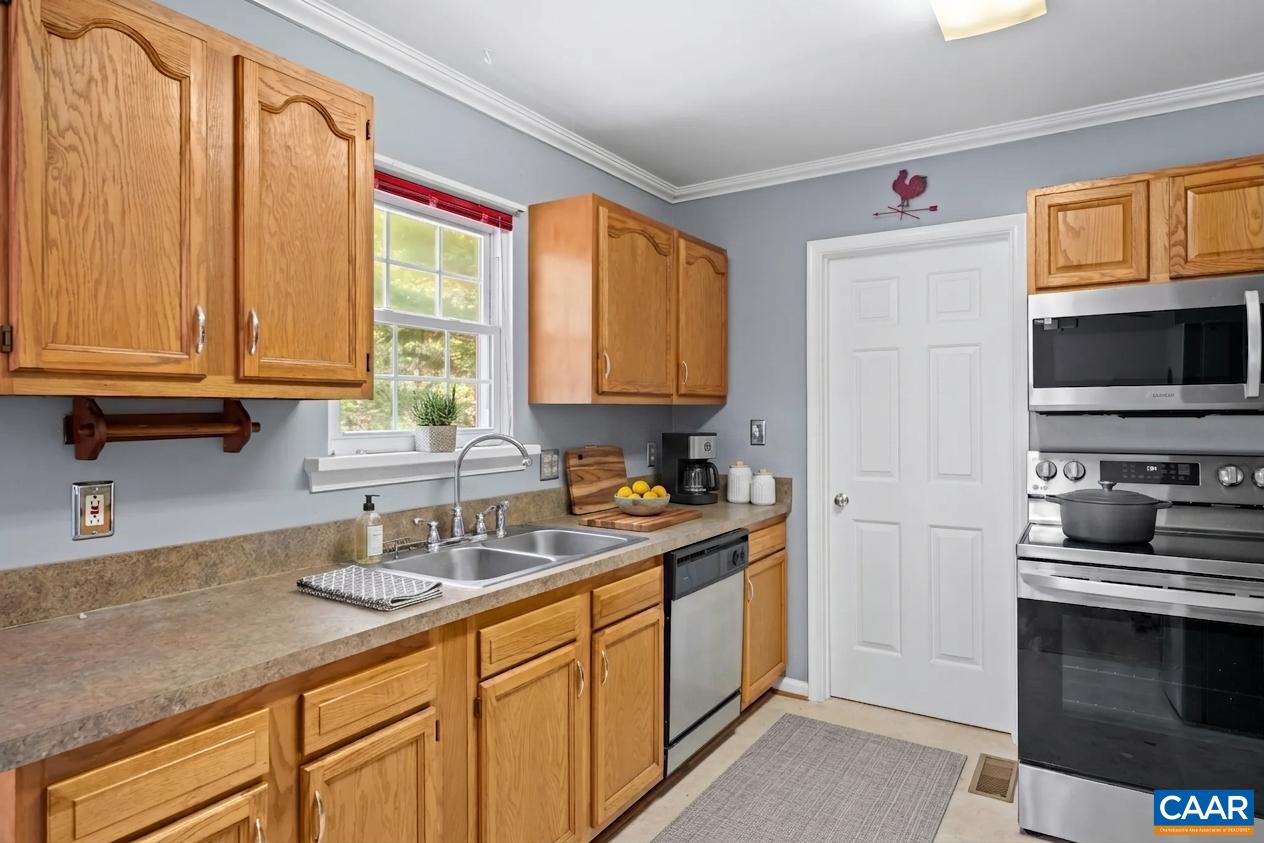 751 Jonquil Road Ruckersville, VA 22968 - Photo 16 of 35