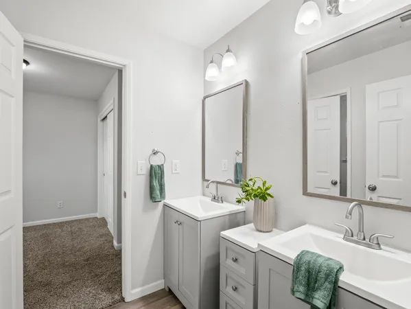 $420,000 | 390 Tucker Avenue, Sanger, CA 93657