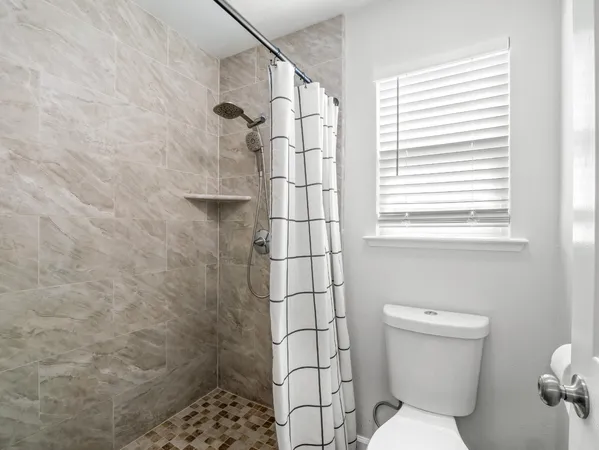 $420,000 | 390 Tucker Avenue, Sanger, CA 93657