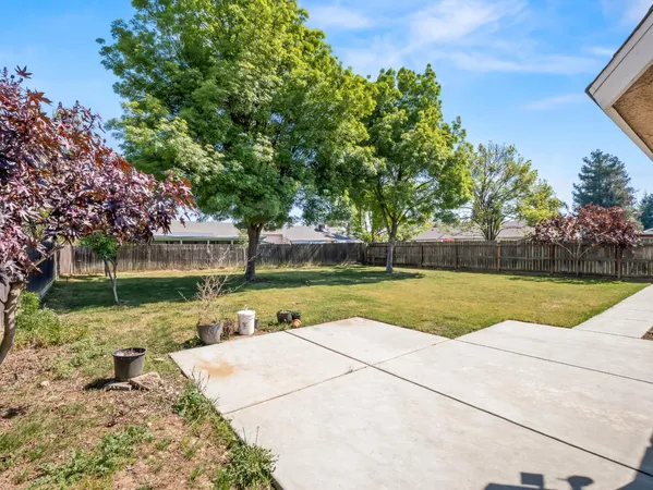$420,000 | 390 Tucker Avenue, Sanger, CA 93657