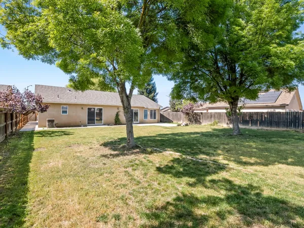 $420,000 | 390 Tucker Avenue, Sanger, CA 93657
