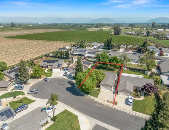 $420,000 | 390 Tucker Avenue, Sanger, CA 93657