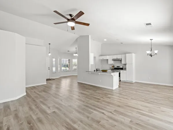 $420,000 | 390 Tucker Avenue, Sanger, CA 93657