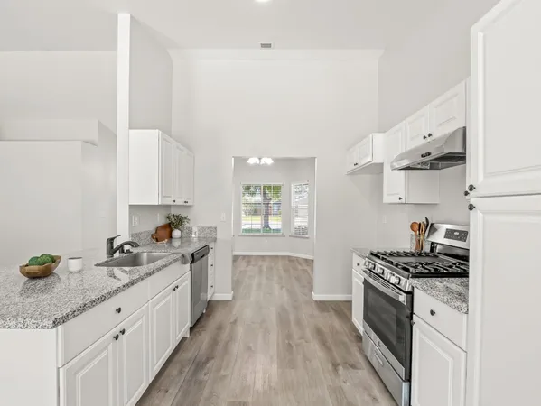 $420,000 | 390 Tucker Avenue, Sanger, CA 93657