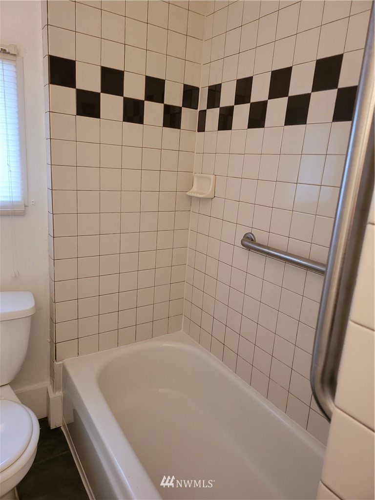 1907 Harding Road Aberdeen, WA 98520 - Photo 16 of 29 Gallery Image 16