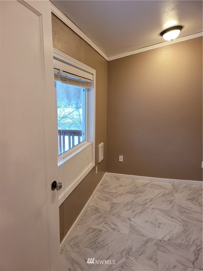1907 Harding Road Aberdeen, WA 98520 - Photo 19 of 29 Gallery Image 19