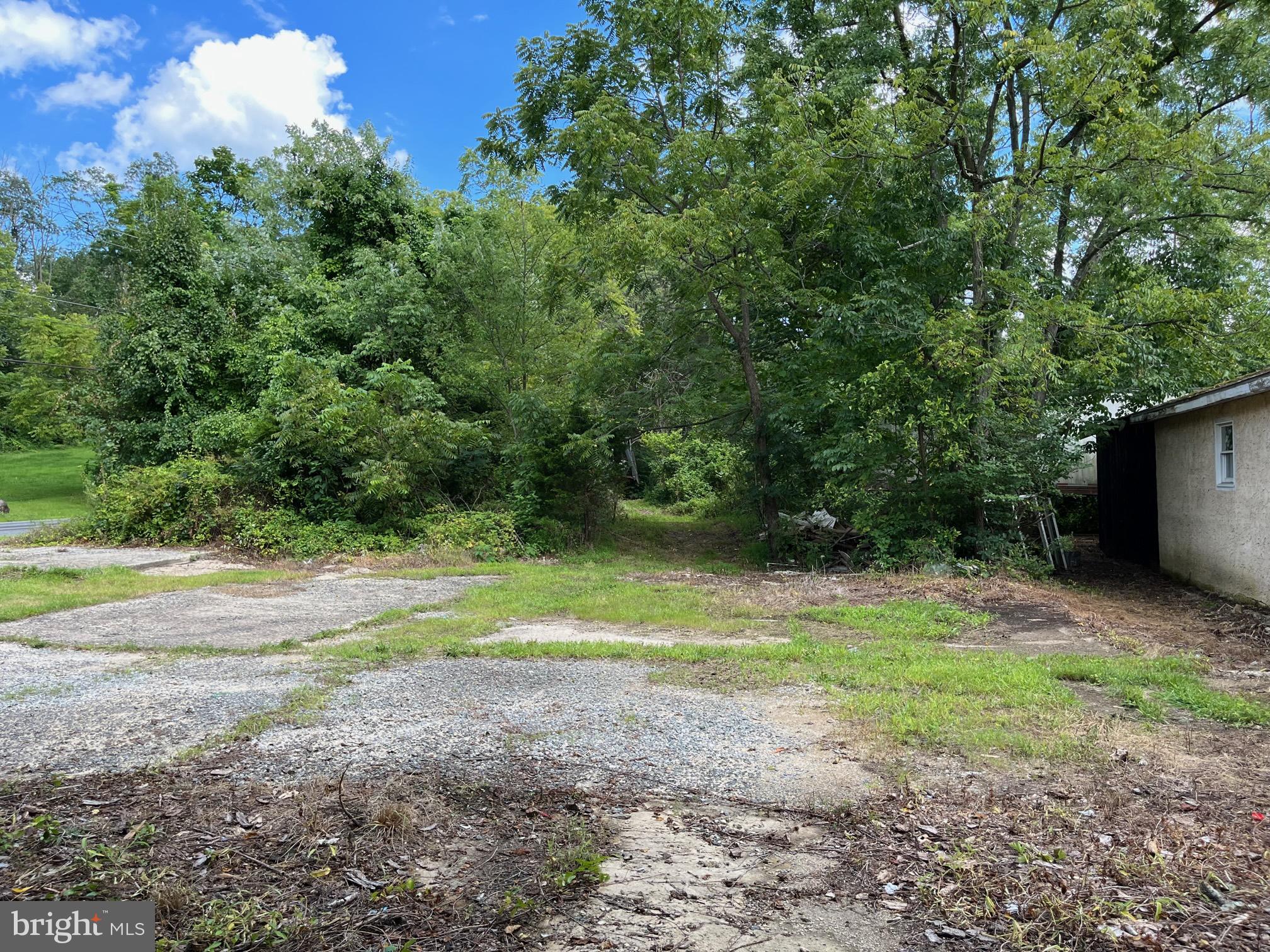 136 Hill Road Barto, PA 19504 - Photo 7 of 34